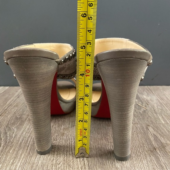 Christian Louboutin Hassaneta 120 Version Grey - Picture 7 of 12